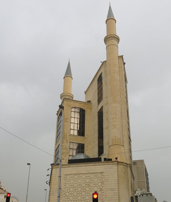 پایتخت لبنان زندگی مسالمت آمیز پیروان ادیان مختلف
