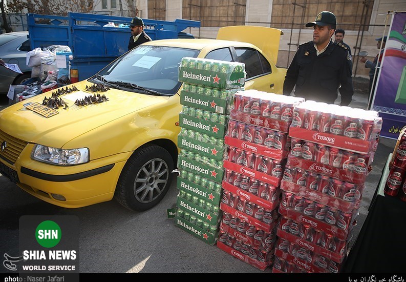 حمل بار مشروب با تاکسی دودزا + تصاویر