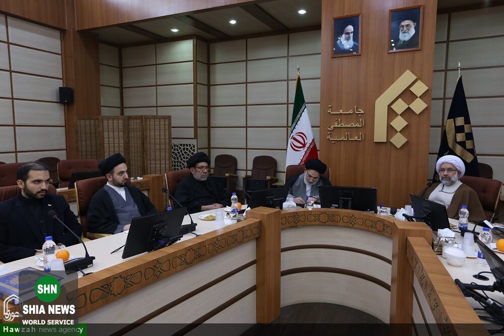 دیدار امام جمعه نجف اشرف با رئیس جامعه المصطفی العالمیه