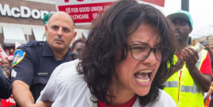 نیروهای امنیتی آمریکا نماینده مسلمان این کشور را بازداشت کردند