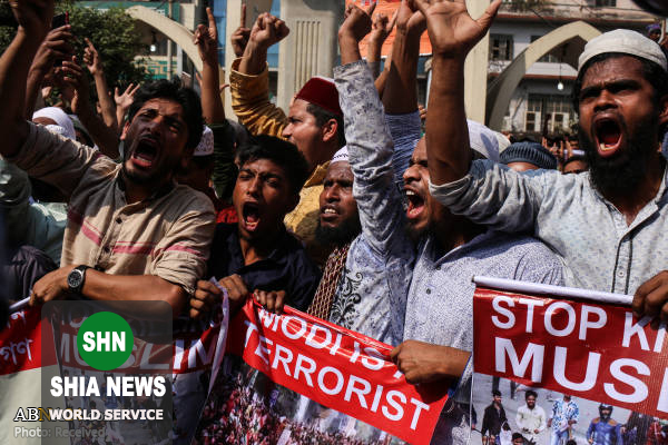 تظاهرات در بنگلادش علیه بدرفتاری هندوها با مسلمانان تظاهرات در بنگلادش علیه بدرفتاری هندوها با مسلمانان