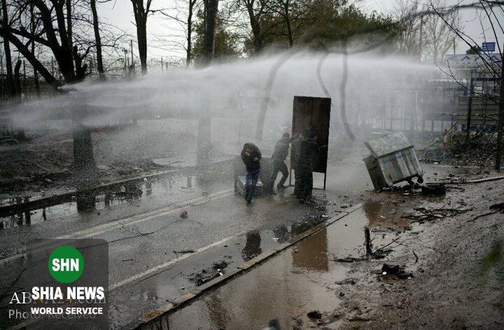 درگیری نیروهای پلیس یونان با مهاجران
