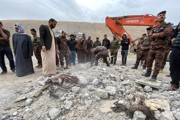 تصاویری از حمله هوایی آمریکا به نیروهای عراقی