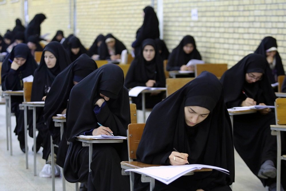 آزمون ورودی جامعه الزهرا به ۲۹ فروردین ۹۹ موکول شد آزمون ورودی جامعه الزهرا به ۲۹ فروردین ۹۹ موکول شد