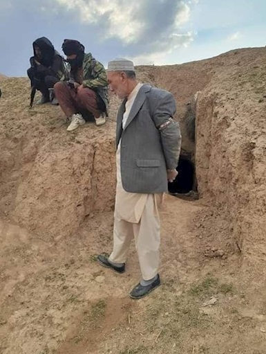 طالبان عکس‌هایی از فرماندار ربوده شده دولت افغانستان را منتشر کرد