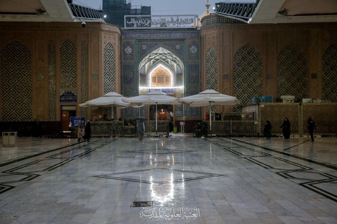 لحظه نزول رحمت الهی در صحن و سرای حرم امیرالمومنین (ع) لحظه نزول رحمت الهی در صحن و سرای حرم امیرالمومنین (ع)