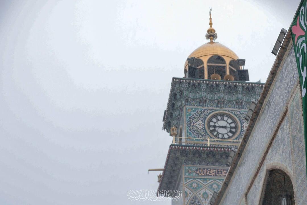 لحظه نزول رحمت الهی در صحن و سرای حرم امیرالمومنین (ع) لحظه نزول رحمت الهی در صحن و سرای حرم امیرالمومنین (ع)