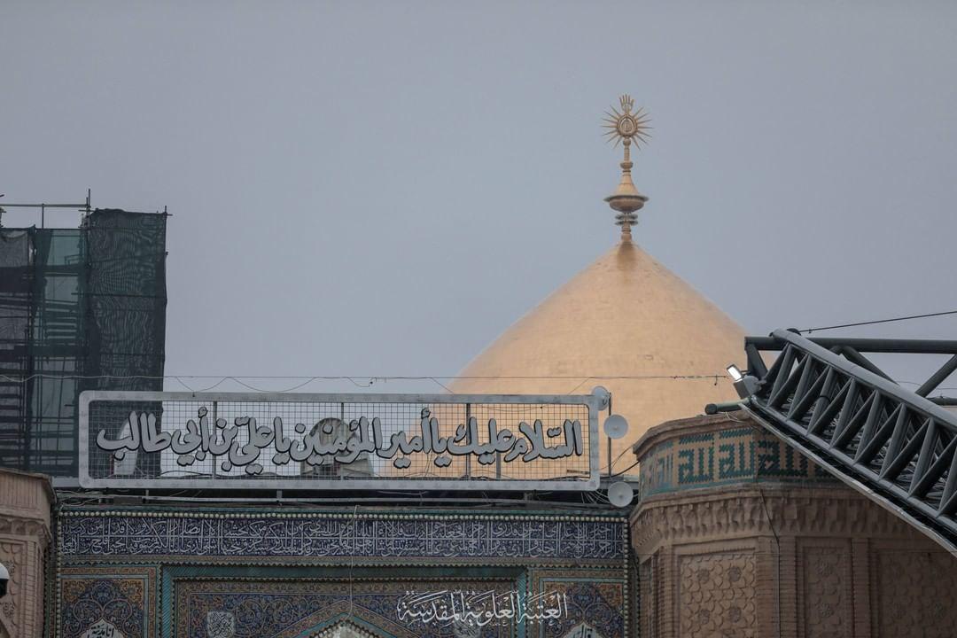 لحظه نزول رحمت الهی در صحن و سرای حرم امیرالمومنین (ع) لحظه نزول رحمت الهی در صحن و سرای حرم امیرالمومنین (ع)
