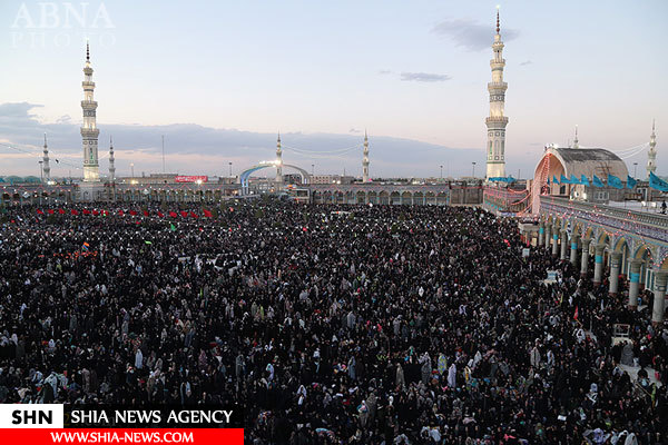 تصاویر مسجد جمکران در شب نیمه شعبان