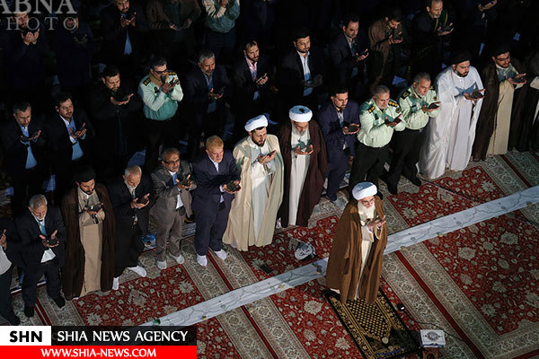 تصاویر مسجد جمکران در شب نیمه شعبان