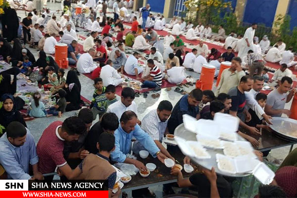 تصاویر سفره افطاری آستان مقدس عباسی برای زائران روزه دار