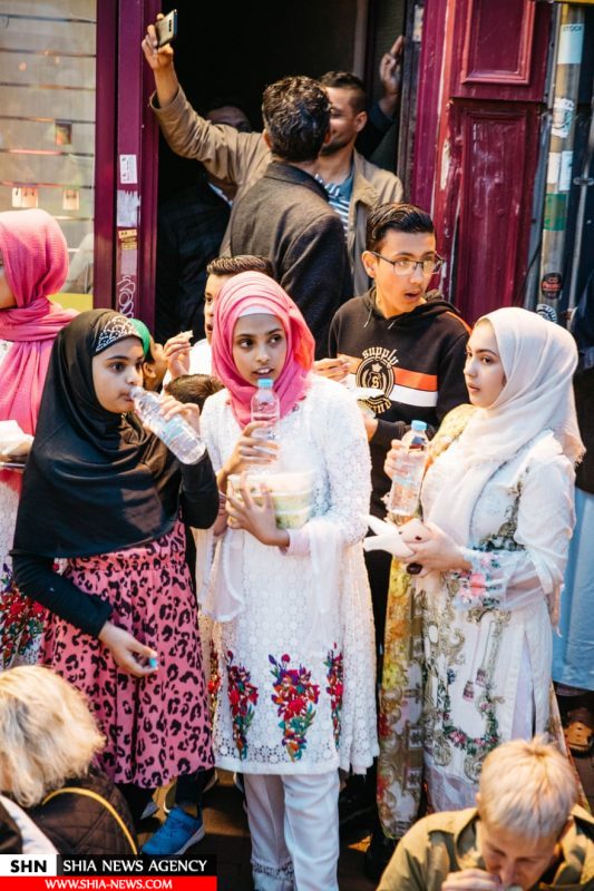 تصاویر گاردین از افطاری مسلمانان به ۶ هزار شهروند شهر بریستول