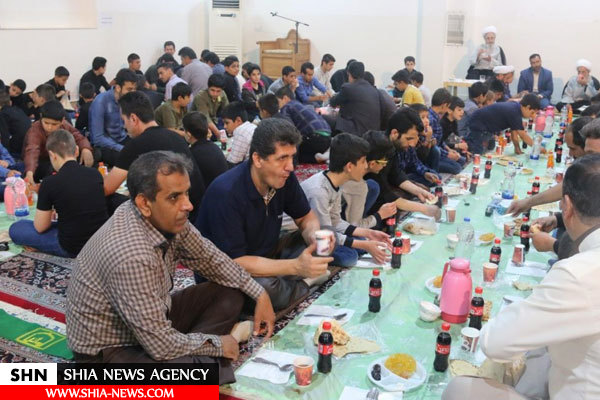 میزبانی آیت الله سبحانی از مددجویان بهزیستی + تصاویر
