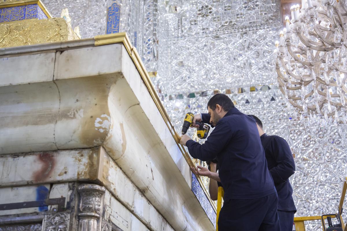 تعمیر و طلاکاری ضریح امامین جوادین(علیها السلام) در کاظمین+ تصویر