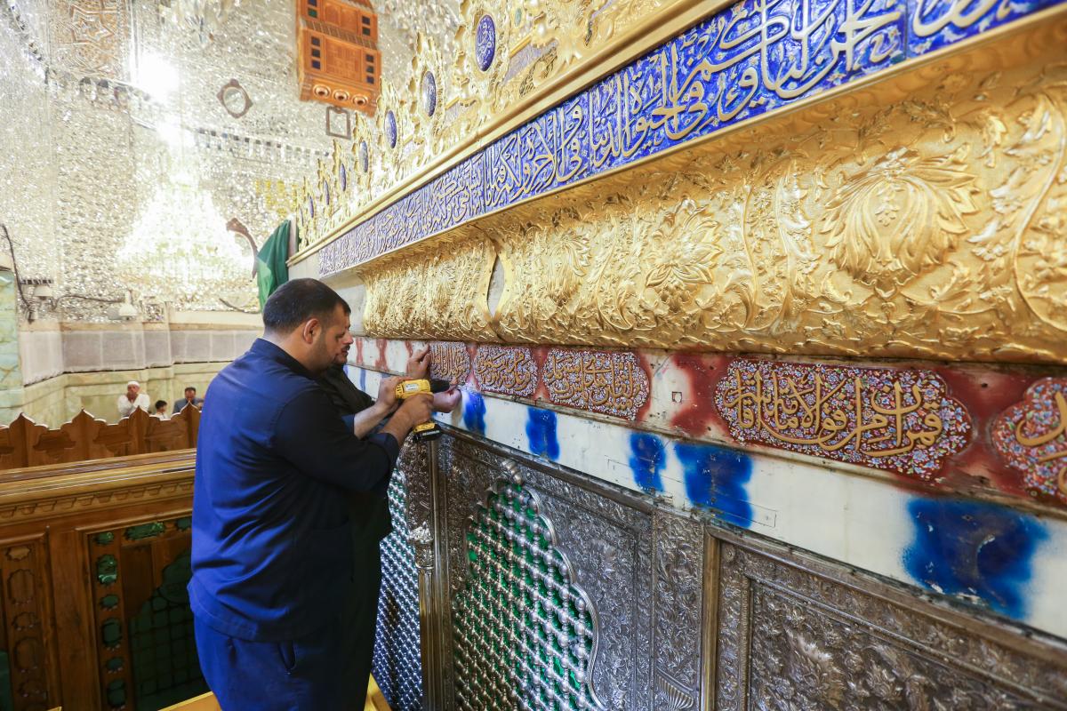 تعمیر و طلاکاری ضریح امامین جوادین(علیها السلام) در کاظمین+ تصویر