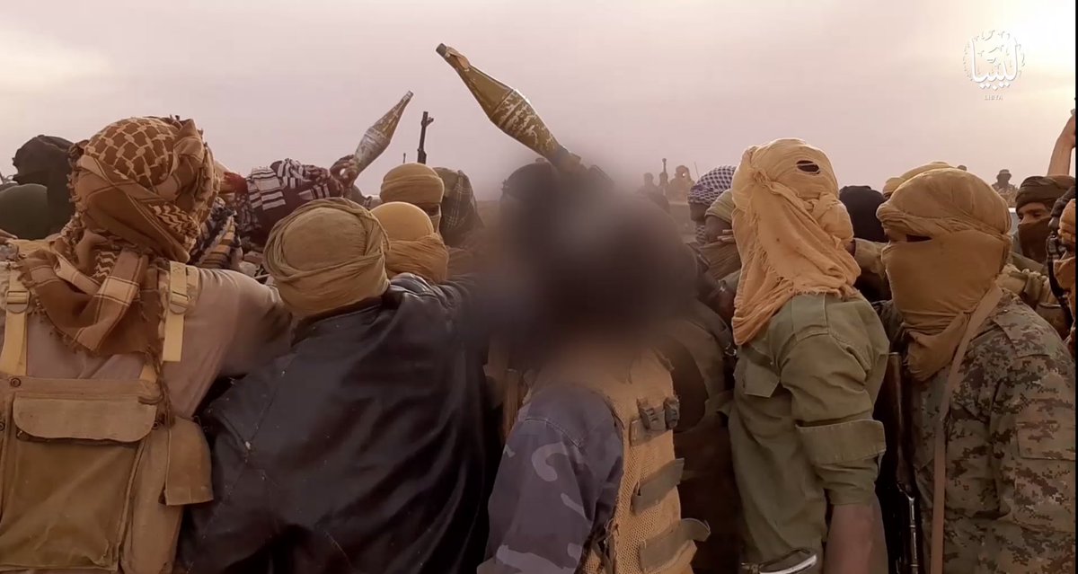 بیعت عناصر مسلح با سرکرده گروه تروریستی داعش در لیبی