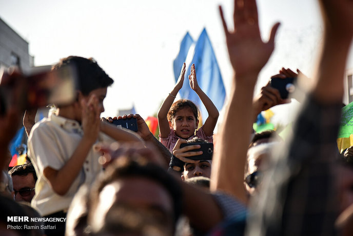 مراسم گلباران حرم مطهر رضوی