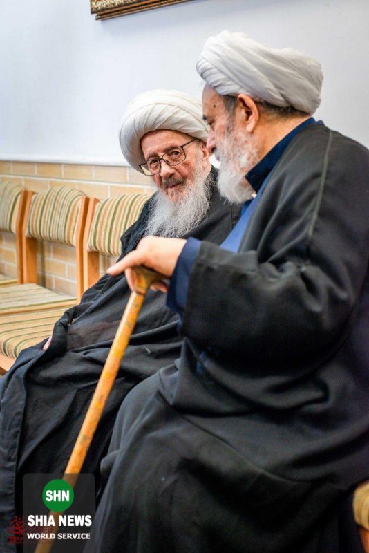 آئین سوگواری سالروز شهادت امام محمد باقر در دفتر آیت الله وحید خراسانی آئین سوگواری سالروز شهادت امام محمد باقر در دفتر آیت الله وحید خراسانی
