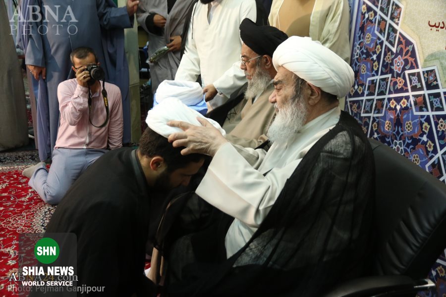 آیین عمامه گذاری طلبه های حوزه اصفهان به مناسبت عید سعید غدیر آیین عمامه گذاری طلبه های حوزه اصفهان به مناسبت عید سعید غدیر