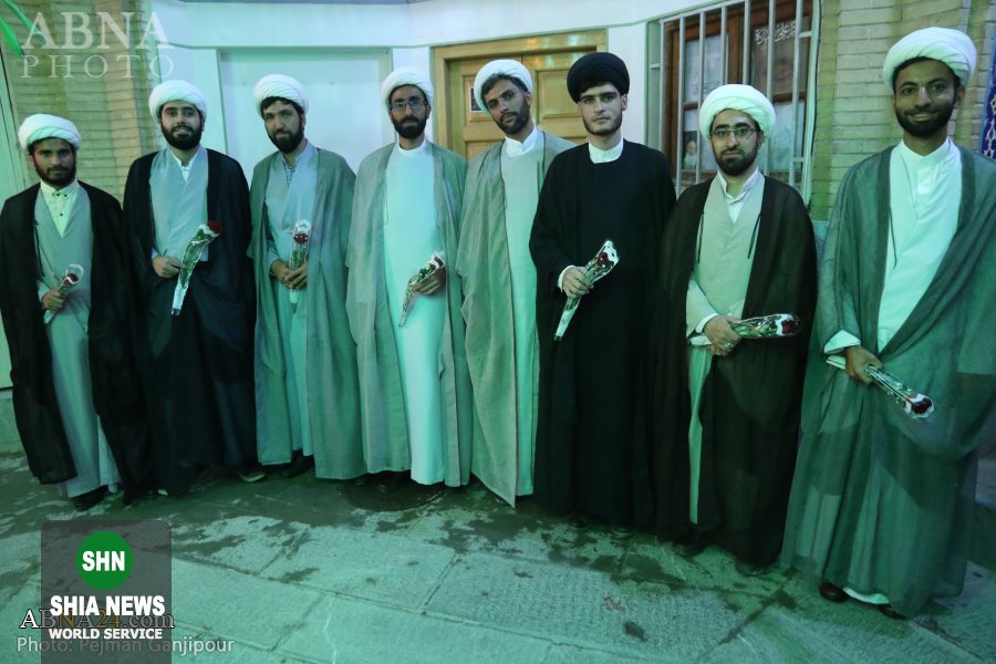 آیین عمامه گذاری طلبه های حوزه اصفهان به مناسبت عید سعید غدیر آیین عمامه گذاری طلبه های حوزه اصفهان به مناسبت عید سعید غدیر
