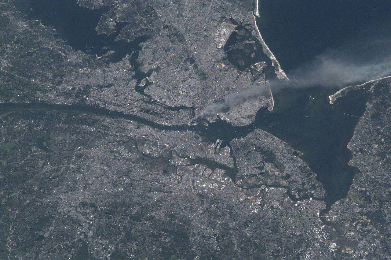 عکس فضایی از حادثه یازدهم سپتامبر۲۰۰۱