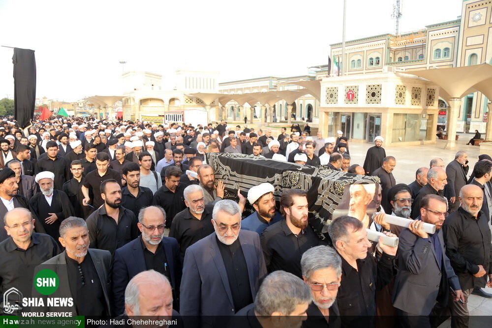تصاویر/ تشییع پیکر نماینده آیت الله سیستانی در تهران در شهر قم تصاویر/ تشییع پیکر نماینده آیت الله سیستانی در تهران در شهر قم