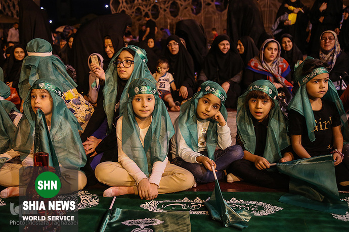 بزرگترین سفره نذری حضرت رقیه(س) در تهران بزرگترین سفره نذری حضرت رقیه(س) در تهران