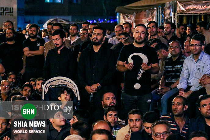 بزرگترین سفره نذری حضرت رقیه(س) در تهران بزرگترین سفره نذری حضرت رقیه(س) در تهران