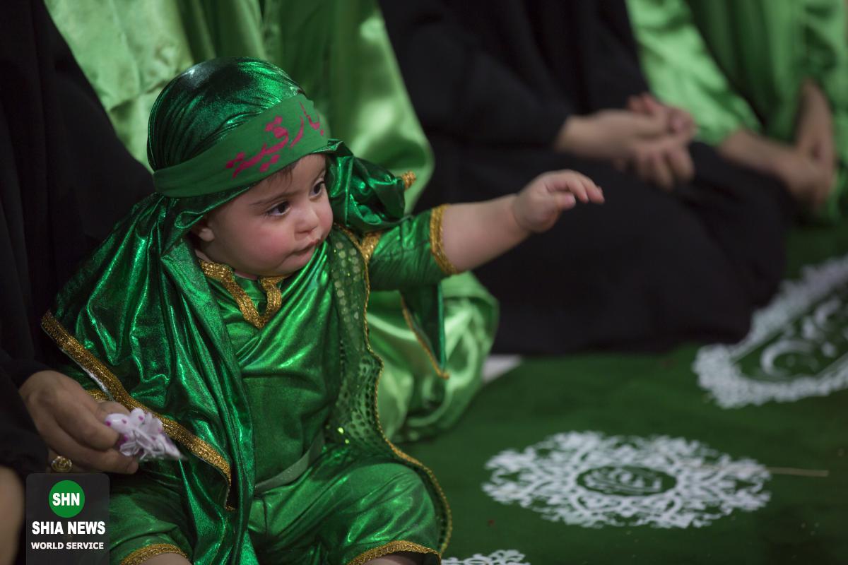 تصاویری از طولانی ترین سفره حضرت رقیه(س) در بین الحرمین تصاویری از طولانی ترین سفره حضرت رقیه(س) در بین الحرمین