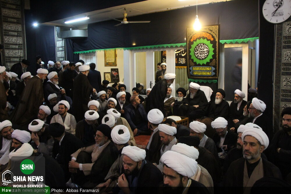 نشست جمعی از اساتید حوزه با حضور آیتالله صافی گلپایگانی نشست جمعی از اساتید حوزه با حضور آیتالله صافی گلپایگانی