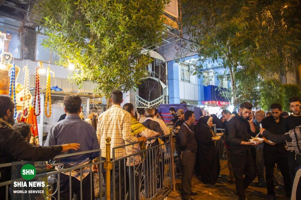 خدمت رسانی موکب های کربلا به زائران اربعین حسینی