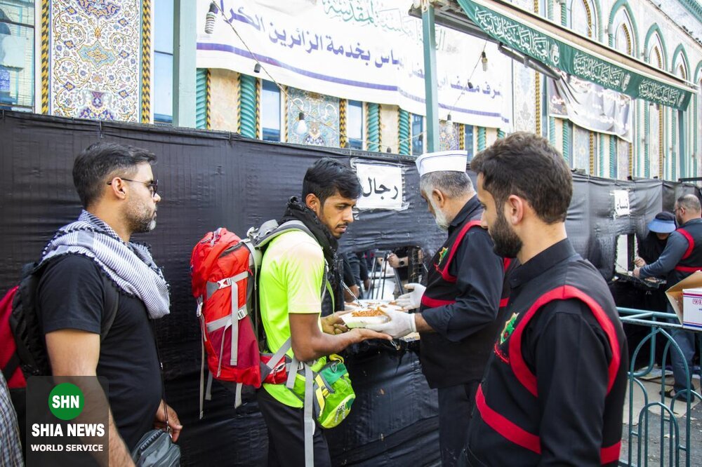 خدمت رسانی موکب های کربلا به زائران اربعین حسینی