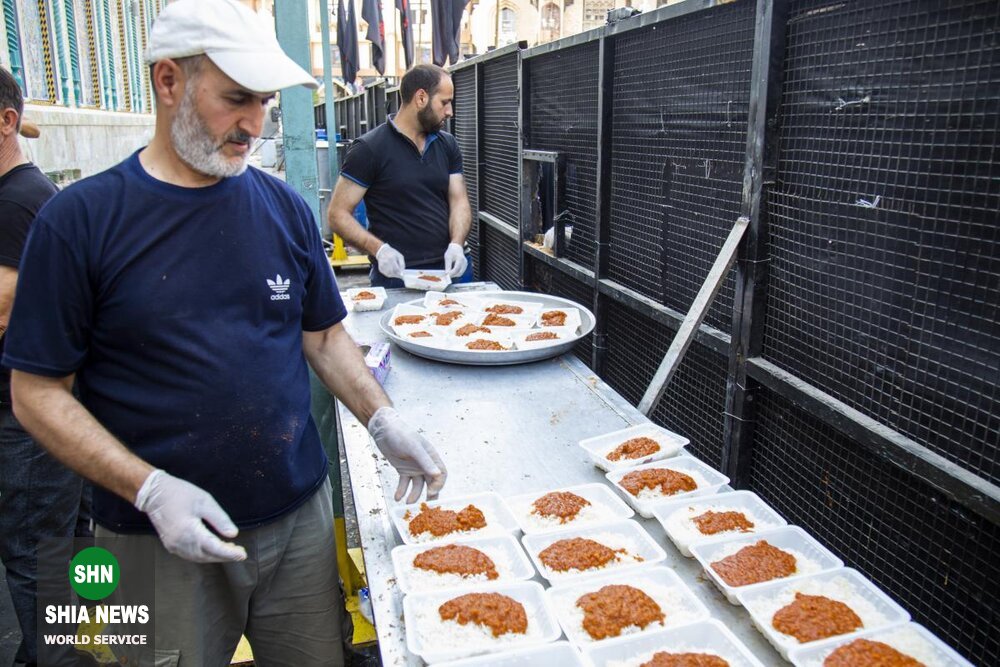 خدمت رسانی موکب های کربلا به زائران اربعین حسینی