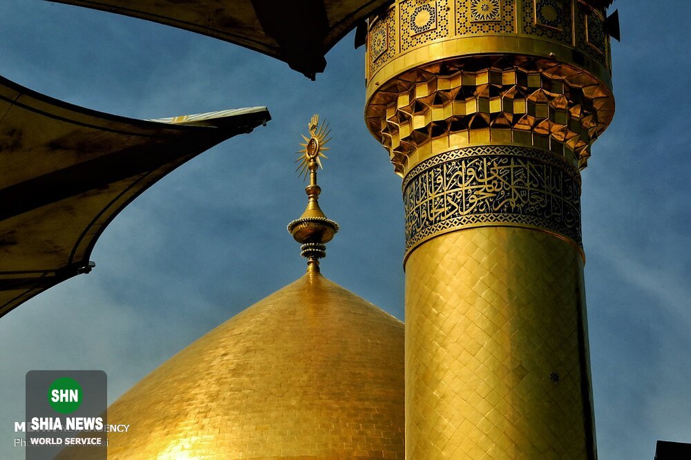 اقامه نماز ظهر در حرم امام امیرالمومنین(ع) اقامه نماز ظهر در حرم امام امیرالمومنین(ع)