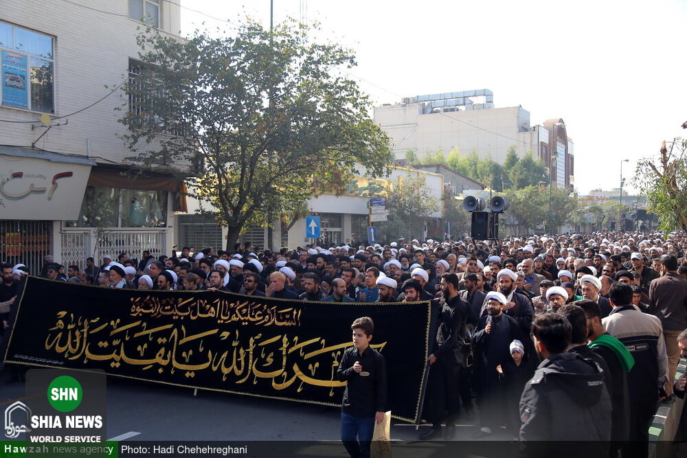 دسته عزاداری شهادت امام حسن عسکری(ع) با حضور آیت الله وحید خراسانی دسته عزاداری شهادت امام حسن عسکری(ع) با حضور آیت الله وحید خراسانی
