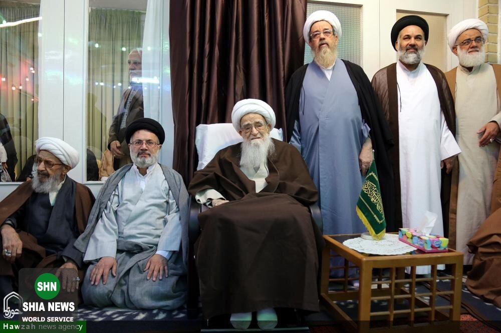 جشن عمامه گذاری طلاب در سالروز میلاد پیامبر(ص) و امام جعفر صادق(ع)