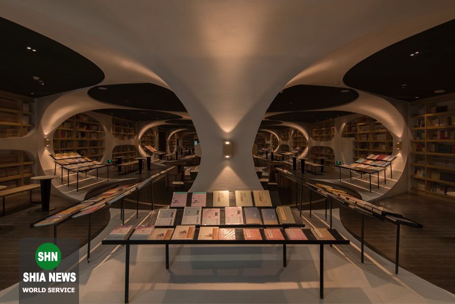 تونل بی‌پایانی از کتاب با معماری داخلی بی‌نظیر