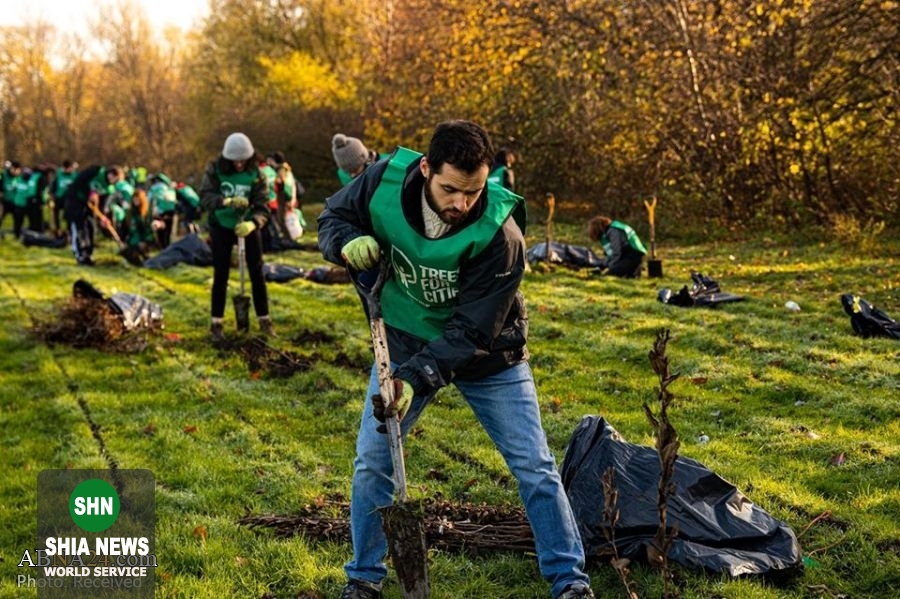 کاشت نهال در لندن با مشارکت موسسه خیریه انجمن وحدت اسلامی شیعیان
