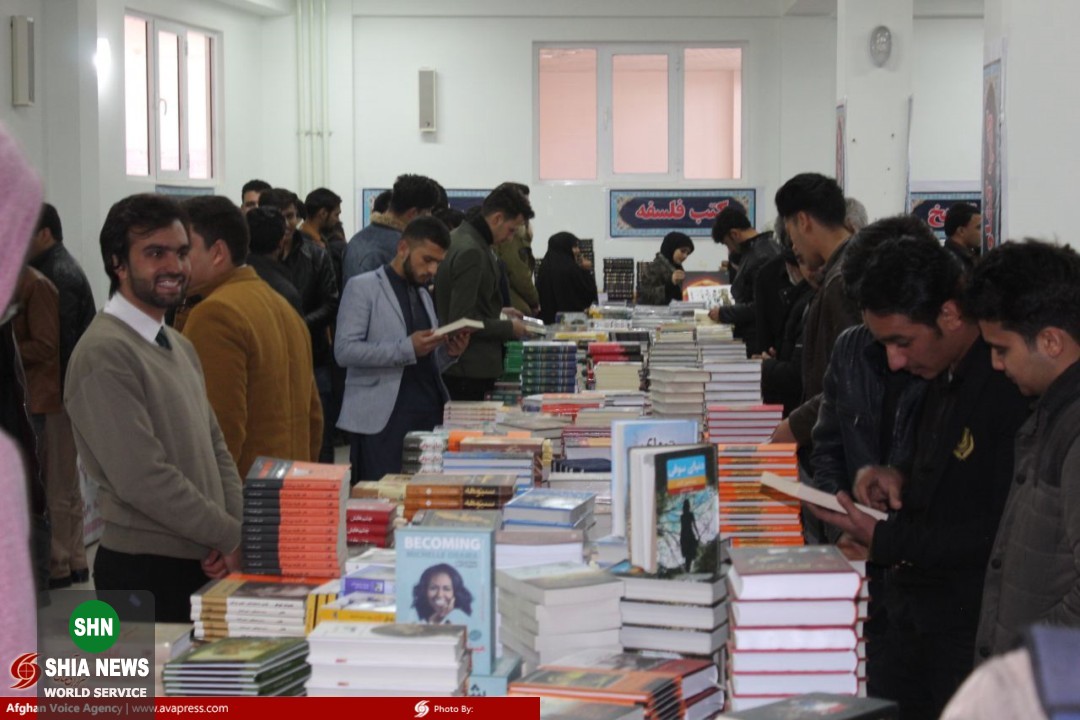 افتتاحیه اولین نمایشگاه کتاب ناشران ایرانی در دانشگاه هرات