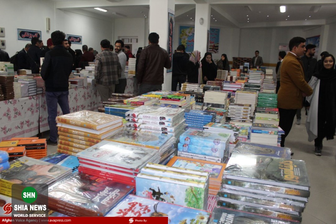 افتتاحیه اولین نمایشگاه کتاب ناشران ایرانی در دانشگاه هرات