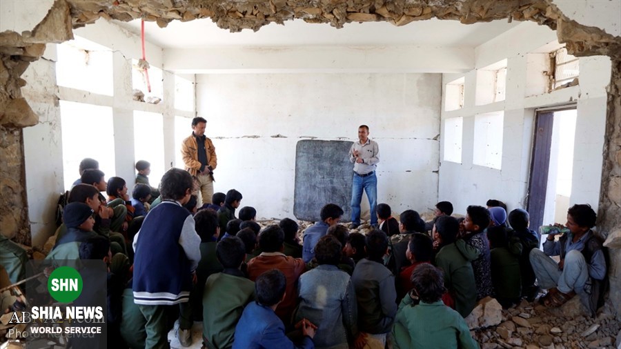 تحصیل دانش‌آموزان یمنی در خرابه
