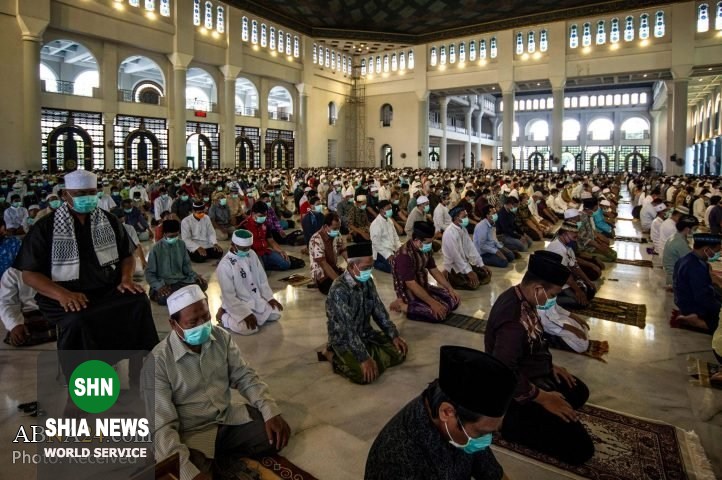 سبک جدید نمازجمعه در اندونزی در ایام همه&zwnj;گیری کرونا