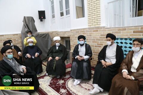 تصاویر عمامه گذاری طلاب توسط آیت الله شبیری زنجانی تصاویر عمامه گذاری طلاب توسط آیت الله شبیری زنجانی