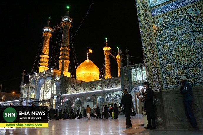 حرمحضرتمعصومه(س) در شب شهادت امامهادی(ع) حرمحضرتمعصومه(س) در شب شهادت امامهادی(ع)