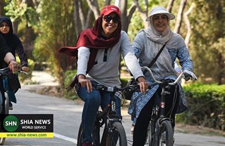 از دوچرخه سواری زنان، جان به لب شدیم