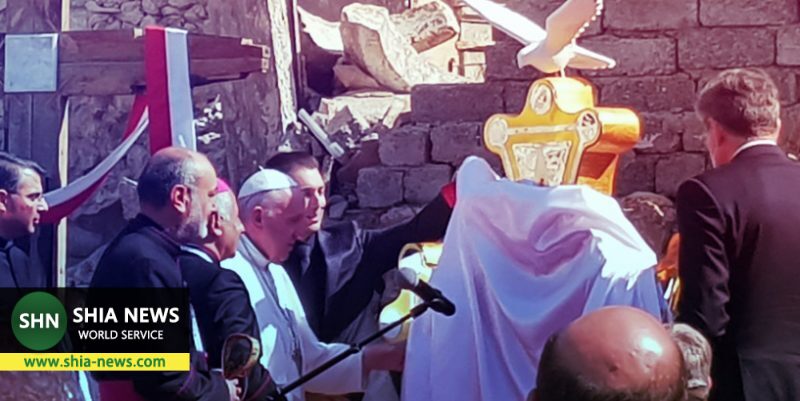 مسلمان موصلی به پاپ فرانسیس صلیب اهدا کرد