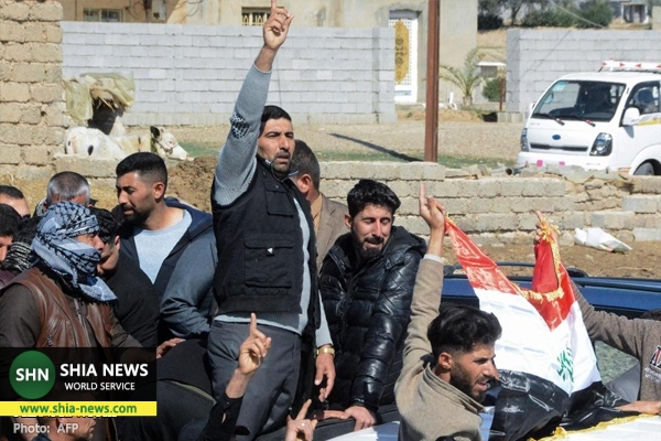 تشییع پیکر ۷ عضو خانواده عراقی کشته شده در حمله داعش + تصاویر تشییع پیکر ۷ عضو خانواده عراقی کشته شده در حمله داعش + تصاویر