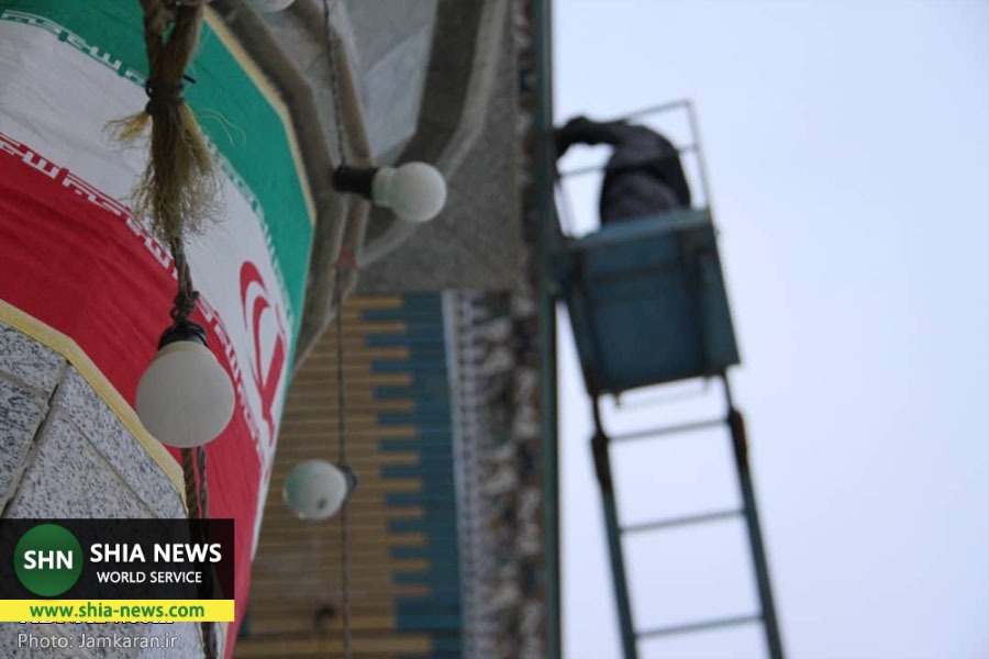 عکس خبری/ آغاز چراغانی مسجد مقدس جمکران در آستانه ماه شعبان