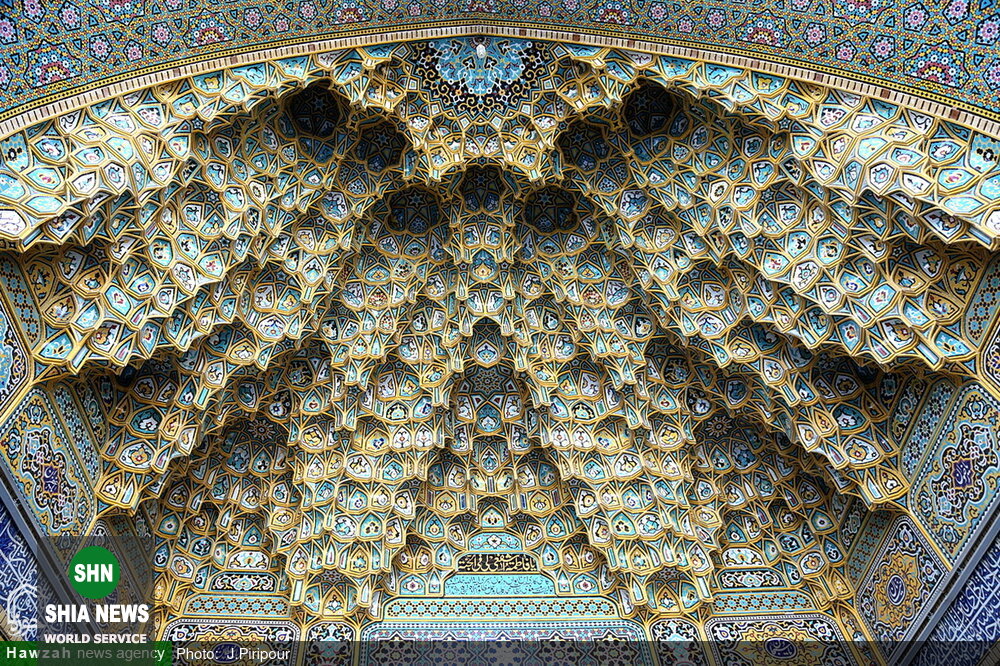 تصاویری از آینه&zwnj;کاری و کاشی&zwnj;کاری حرم مطهر حضرت فاطمه معصومه(س)