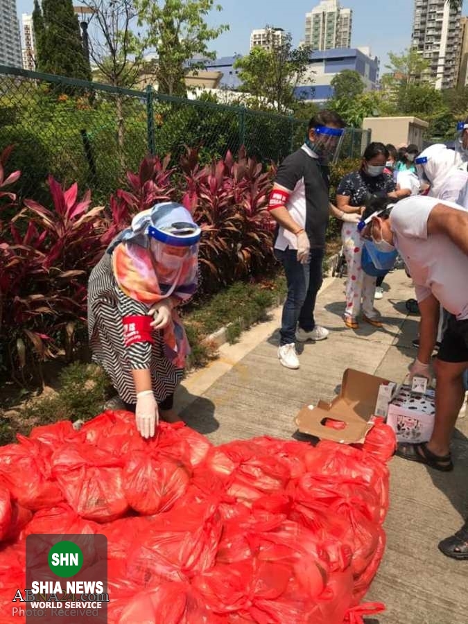 اهداء بسته‌های غذایی به آسیب‌دیدگان کرونا توسط اعضای حسین کیست در هنگ کنگ